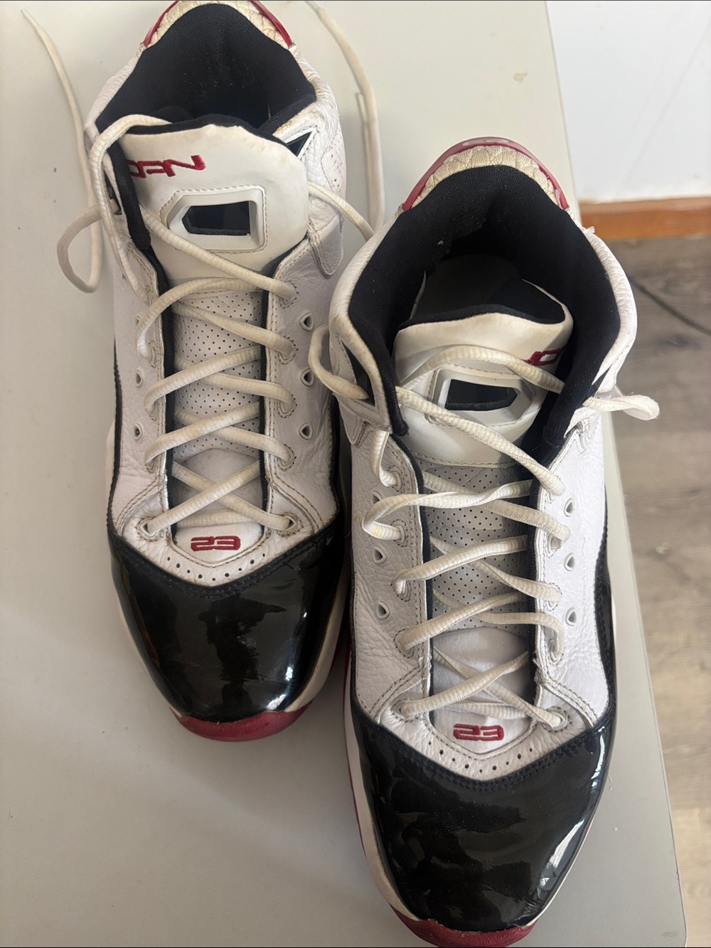 Jordan B’Loyal Men’s Size 11 Basketball Shoes – White/Red/Black